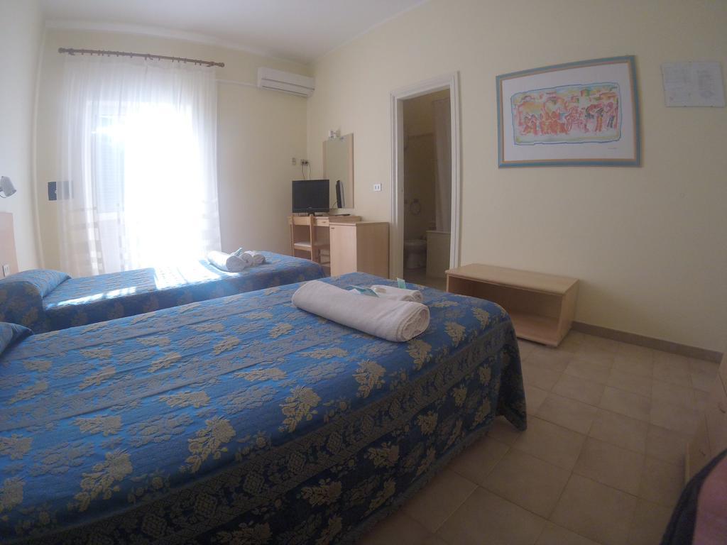 Hotel Riviera Alghero Bagian luar foto