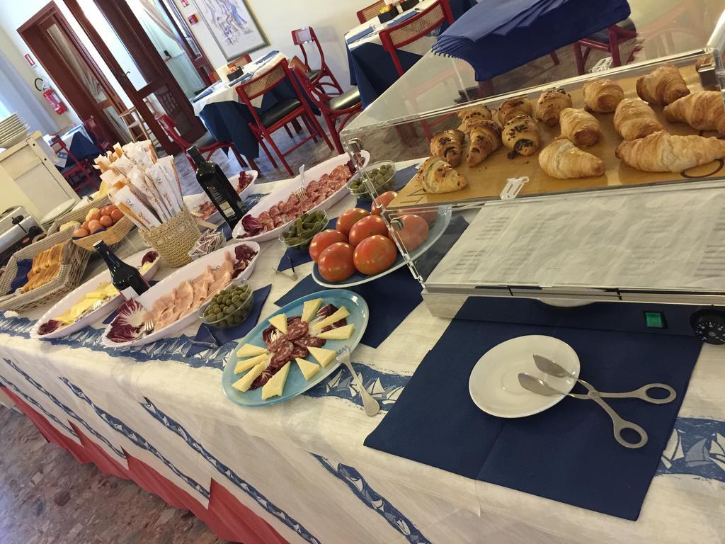 Hotel Riviera Alghero Bagian luar foto